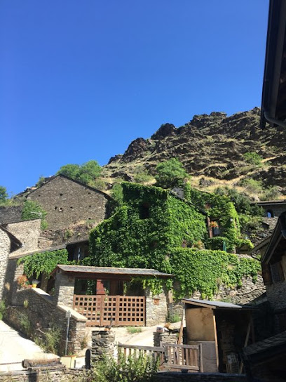 Photo Auberge Les Écureuils Restaurant Creperia Bar