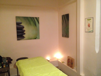 Photo Réflexologie Plantaire Claudine Chabres-Candau