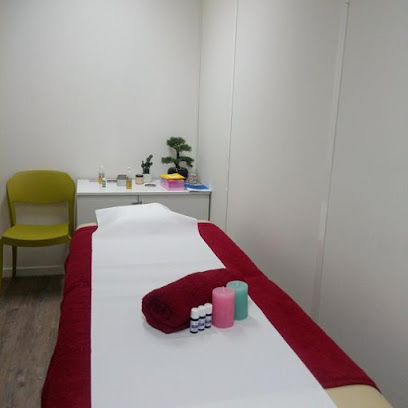 Photo Espace Beauté Russe - massage relaxant soins du visage manucure pédicure epilation homme/femme WE SPEAK ENGLISH